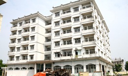 Đề xuất phá bỏ hàng loạt khu nhà tái định cư xuống cấp, vắng người ở: Cầm đèn chạy trước “ý dân” ?