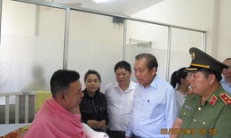 Phó Thủ tướng Trương Hoà Bình thăm hỏi kiểm tra công tác khắc phục hậu quả vụ cháy chung cư Carina