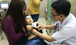 Bệnh hô hấp dễ tấn công trẻ trong tiết thu