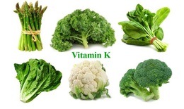 V&#236; sao trẻ mới sinh khỏe mạnh lại phải ti&#234;m vitamin K?