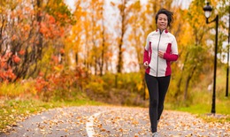 Chăm sóc sức khỏe tuổi tiền mãn kinh