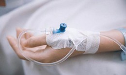 Bị sốt virus có nên truyền dịch?