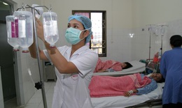 Truyền dịch khi bị sốt virus: Cẩn trọng kẻo nguy
