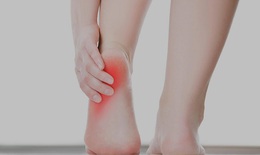 Triệu chứng thường gặp khi bị đau gót chân