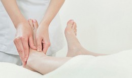 Cải thiện chứng phù chân khi mang thai