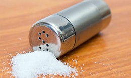 Ăn nhiều muối khi còn trẻ tăng nguy cơ đột quỵ sau này