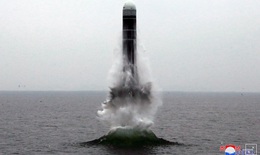 Dư luận “dậy sóng” sau khi Triều Tiên tuyên bố thử thành công tên lửa phóng từ tàu ngầm