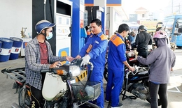 Ngày cuối cùng của năm, xăng E5 tăng 152 đồng mỗi lít