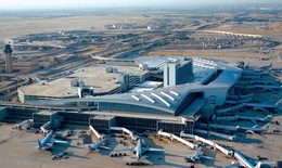 40 công dân Việt Nam đang bị mắc kẹt tại sân bay Dallas, Hoa Kỳ được hỗ trợ kịp thời