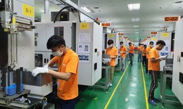 Điều kiện để doanh nghiệp tạm dừng đóng vào quỹ hưu trí và tử tuất
