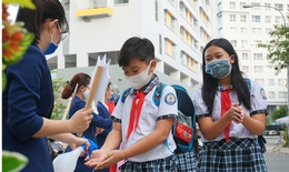 Học sinh TP.HCM phải khai b&#225;o y tế khi đi học trở lại sau Tết