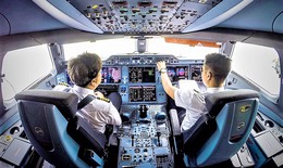 Phải tiêm đầy đủ 2 mũi vắc-xin ngừa COVID-19, phi công mới được bay