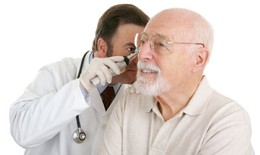 Suy giảm thị, thính lực – dấu hiệu cảnh báo bệnh Alzheimer