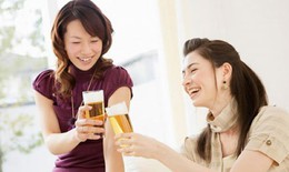 Uống rượu làm giảm khả năng thụ thai ở phụ nữ