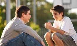 5 điều cha mẹ có thể làm để giúp trẻ giảm stress trong đại dịch COVID-19