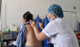 Vỗ rung lồng ngực nâng cao hiệu quả phục hồi chức năng hô hấp