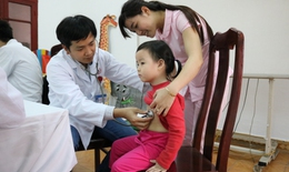 BV Việt Nam - Thụy Điển Uông Bí: Khám sàng lọc bệnh tim bẩm sinh miễn phí cho 170 lượt trẻ