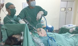 Mang thai sắp đến ngày sinh thai phụ phải đi cắt ruột thừa do viêm