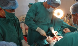 Thai phụ mang thai 19 tuần vỡ tử cung, thoát tử ngoạn mục ở bệnh viện huyện
