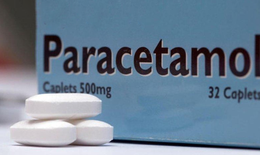 Uống 50 viên paracetamol, một phụ nữ phải lọc máu để giữ mạng sống