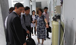 Kiểm tra công tác nước sạch và vệ sinh môi trường cơ sở y tế tại Kiên Giang