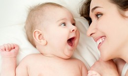 Xin đừng phán xét những người mẹ nuôi con nhỏ