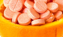 Bổ sung thừa vitamin C có tác hại gì?