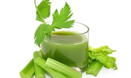 Cần tây giúp thanh nhiệt, mát gan, điều hòa huyết áp