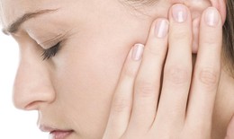Có đáng lo ngại khi nghe thấy tiếng động trong tai?