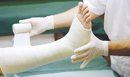 Phương pháp nắn, bó bột, tập vận động trong điều trị gãy xương