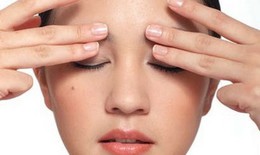 Xoa bóp bấm huyệt, dưỡng sinh hỗ trợ chữa suy giảm thị lực và lão hóa mắt