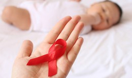 Chăm sóc trẻ nhiễm HIV bị ốm