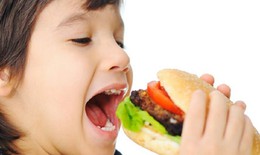Một số hành vi ăn uống của giới trẻ không tốt cho sức khỏe