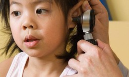 Viêm tai giữa ở trẻ em: Có cần phải điều trị tại chỗ?