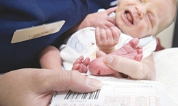 S&#224;ng lọc sơ sinh cứu sống cuộc đời của nhiều đứa trẻ