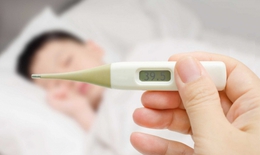 Bé 10 tháng tuổi tím tái vì mất nước do tiêu chảy