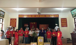 Công đoàn Y tế Việt Nam đến với quân, dân huyện đảo Trường Sa