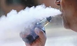 Câu chuyện về e-cigarettes: Hiểm họa và những cảnh báo
