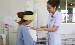 3 lần viêm tụy cấp, thai phụ được bác sĩ chăm sóc mẹ tròn con vuông