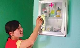 Tủ thuốc gia đình: “Phao cứu sinh” cấp thời  bảo vệ sức khỏe của trẻ  lúc giao mùa
