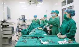 Uống rượu nhiều coi chừng thủng dạ dày