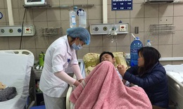 Hà Nội: Nhiều người hôn mê vì ngộ độc rượu chứa methanol