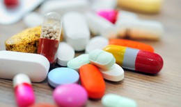 Chính phủ yêu cầu sửa đổi quy định mua thuốc biệt dược gốc để giảm giá thuốc