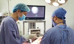 Suýt phải cắt bỏ thận vì biến chứng nguy hiểm của sỏi san hô