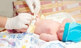 Từ vụ bé sơ sinh chết vì uốn ván: Cách ngừa uốn ván rốn sơ sinh