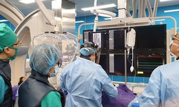 Cứu sản phụ trẻ có chửa tại vết mổ cũ khỏi nguy cơ cắt tử cung