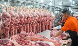 Bình ổn mặt hàng thịt lợn trong giai đoạn chống dịch, kiểm soát việc đầu cơ trục lợi
