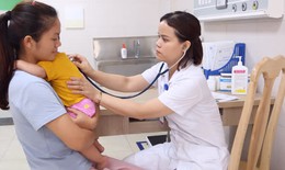 Cảnh giác với bệnh tay chân miệng gây biến chứng nguy hiểm ở trẻ