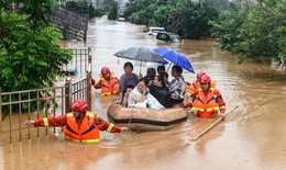 Bộ Y tế xuất cấp khẩn 4,2 triệu viên sát khuẩn nước cho vùng lũ