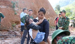 Thủ tướng: Tiếp cận nhanh nhất đến các khu vực bị sạt lở có người bị vùi lấp